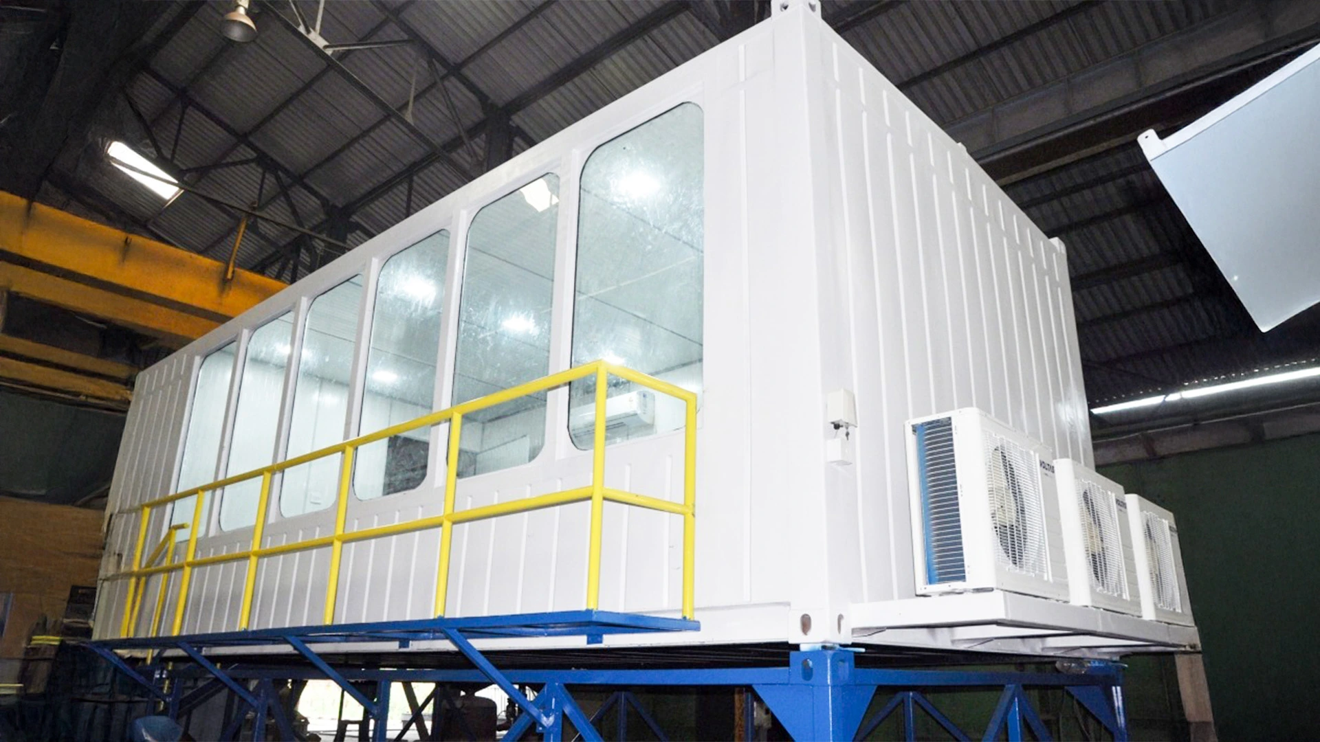 Container
